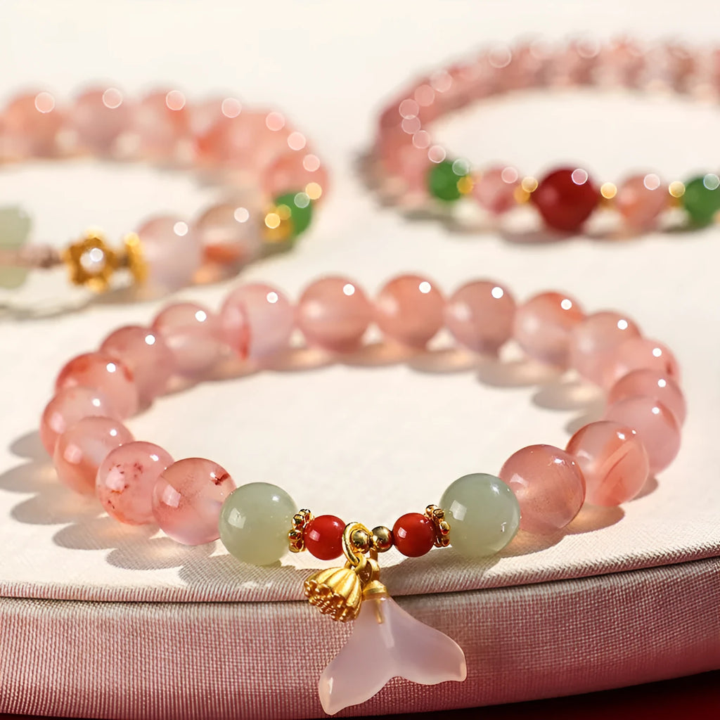 Ice floating south red white agate fishtail bracelet for women with traditional handmade craftsmanship