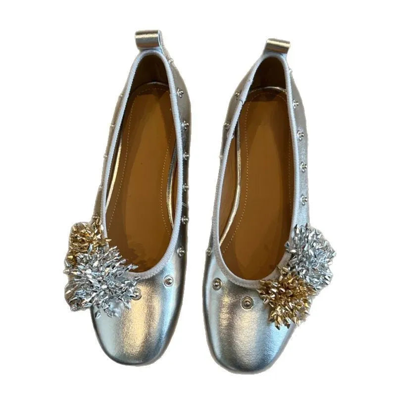 Women's DIY flower rivet Mary Jane shoes in sheepskin with buckle and rubber sole