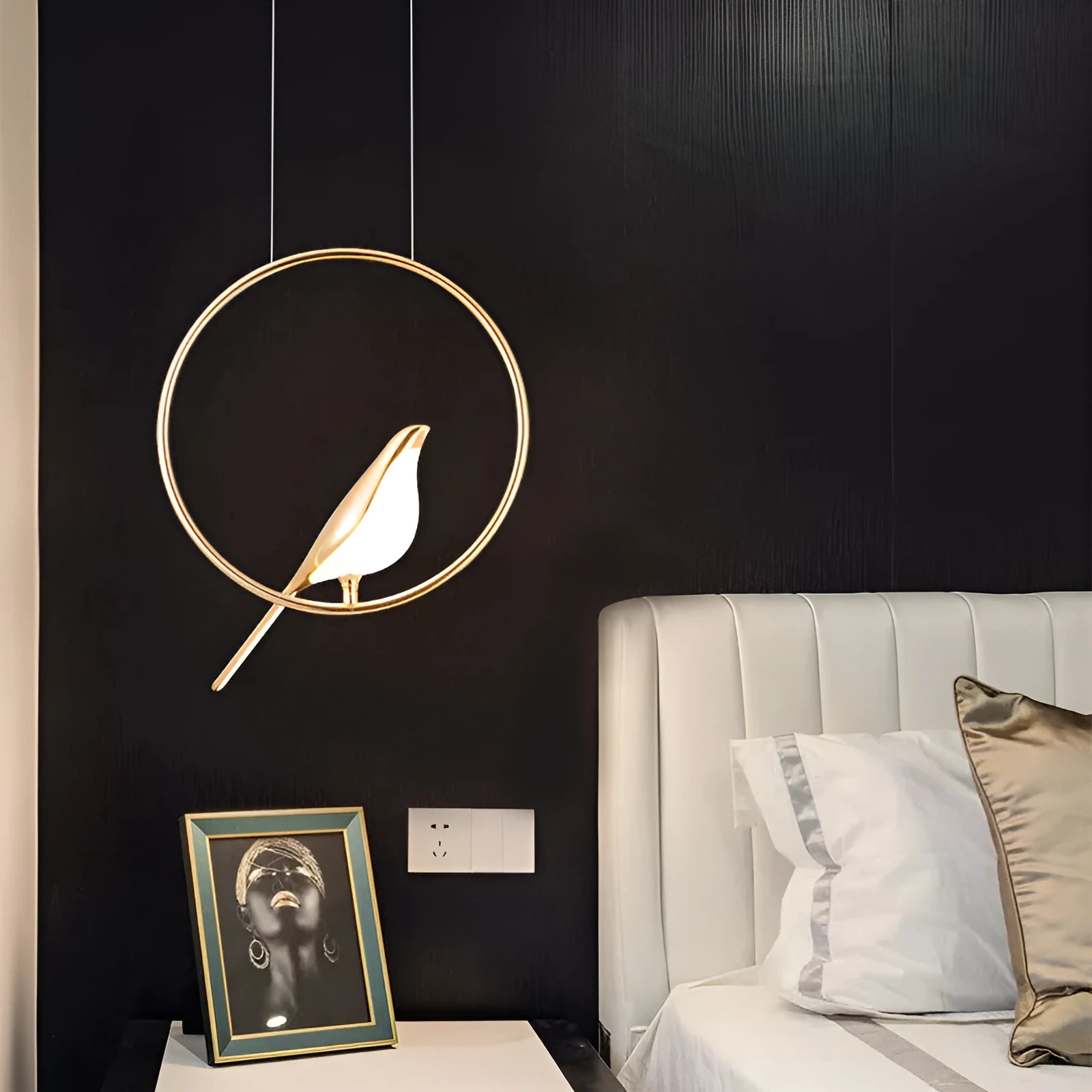 Modern minimalist magpie bird chandelier ceiling light in zinc alloy and acrylic.