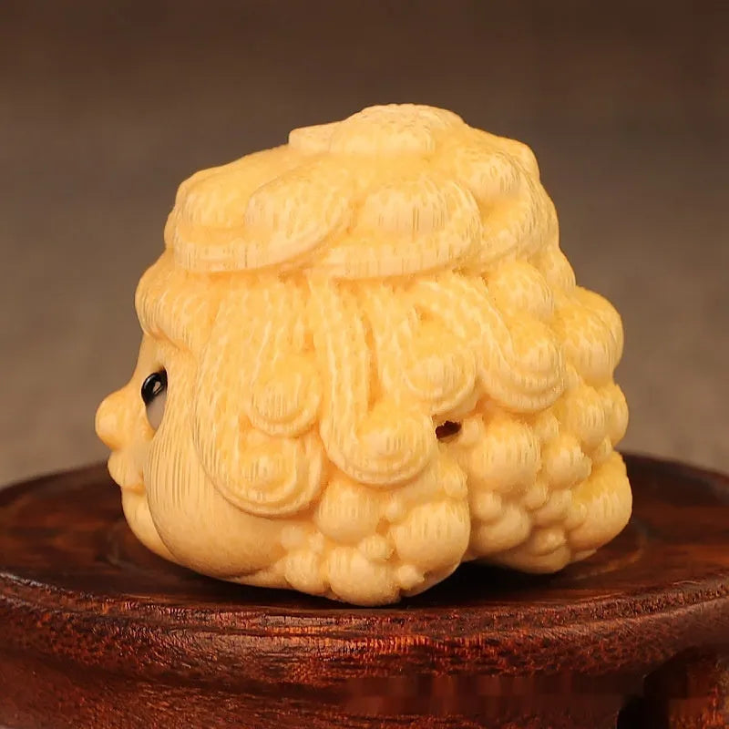 Solid bamboo golden toad princess ornament carving 5cm size