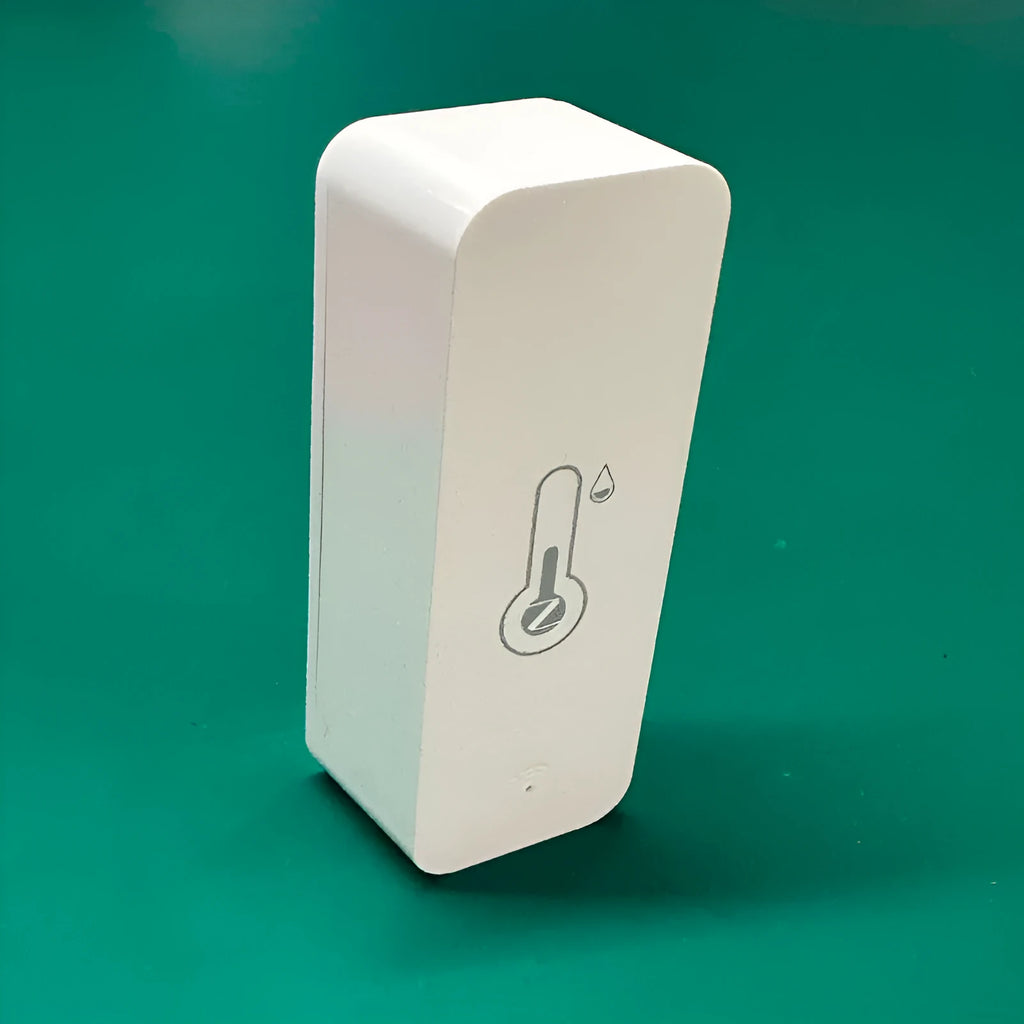 WiFi humidity and temperature sensor with ABS housing measuring 72mm by 25mm by 20mm