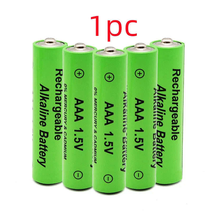 Alkaline rechargeable AA battery with 3000mAh capacity and 1.5V voltage.