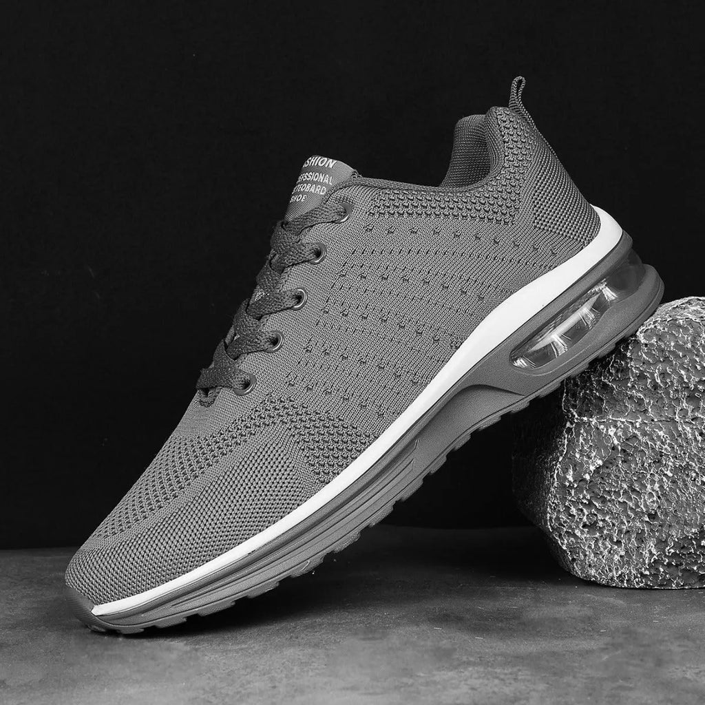 Flyknit running shoes with mesh upper and PU sole in various colours