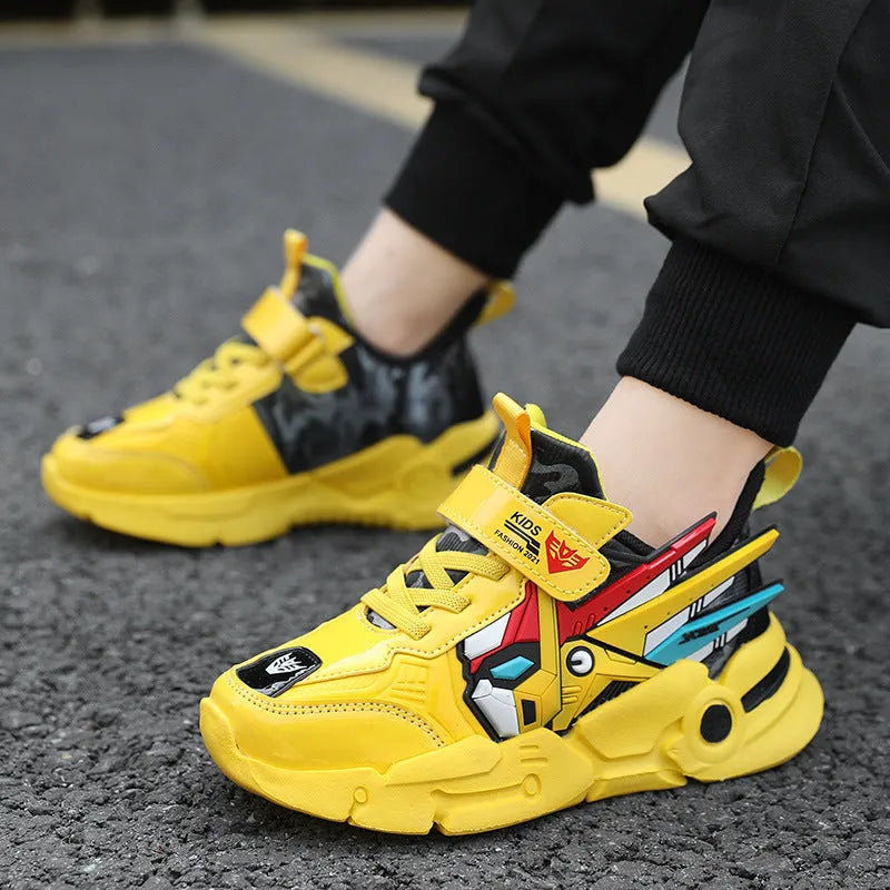 Children's running shoes with artificial leather surface and Velcro fastening in cartoon pattern design
