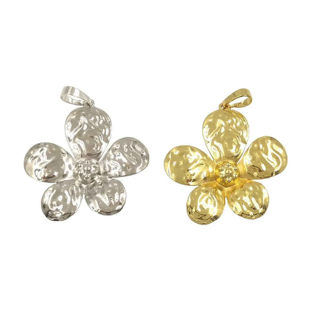Brass 18K gold plated double ring flower pendant chain necklace on woman – gold colour
