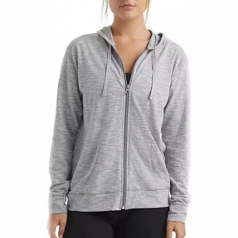 Loose fit polyester sports pullover hoodie in solid colours with long sleeves