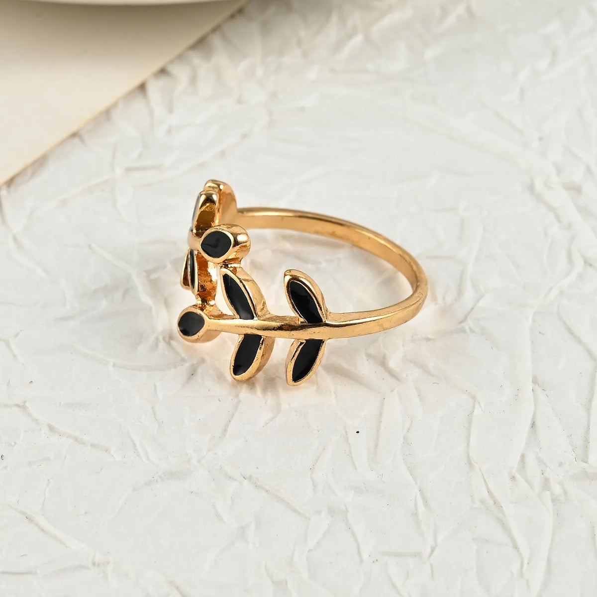 Gold leaf geometric acrylic fashion ring with floral design for women