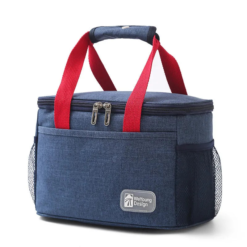 Insulated crossbody picnic bag in navy blue with a 15-litre capacity and Oxford cloth material.