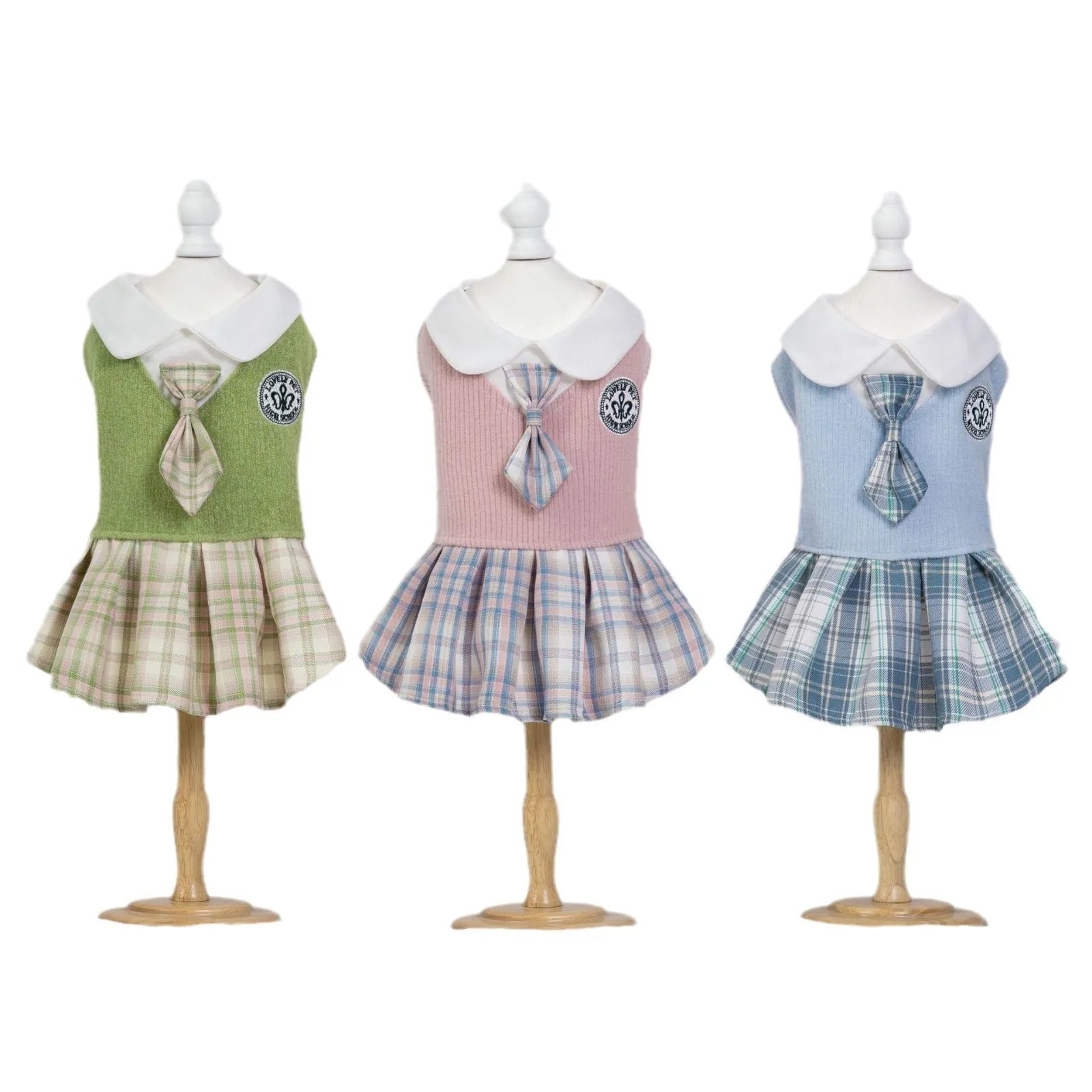 Tartan pattern skirt for dogs and cats in polyester fabric, available in pink, blue and green colours