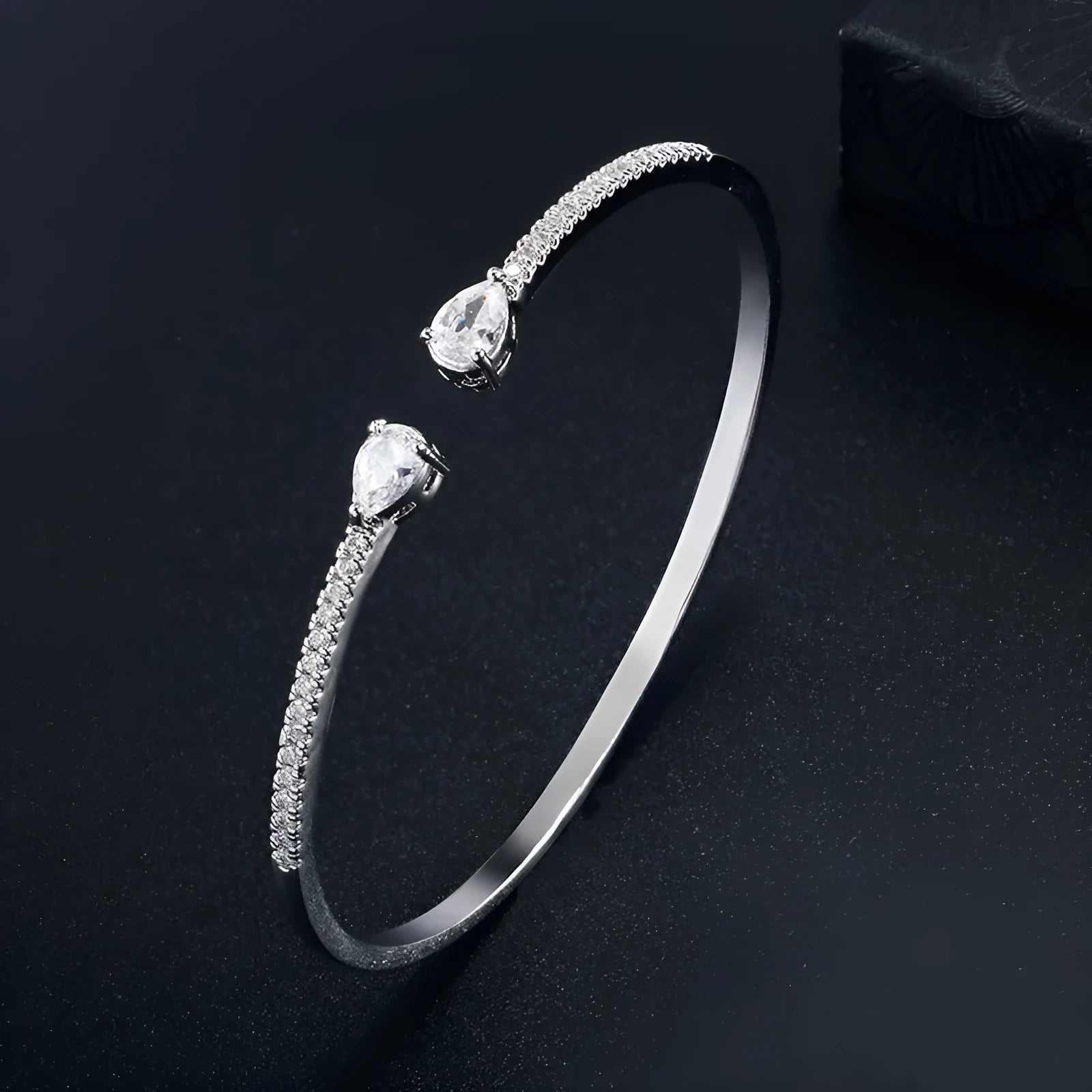 Multi-zircon personalised fashion bracelet with inlaid treatment on copper in blue and white options