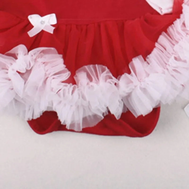 Four-piece cotton baby clothing set with romper, headband, socks and shoes for newborns 0-18 months