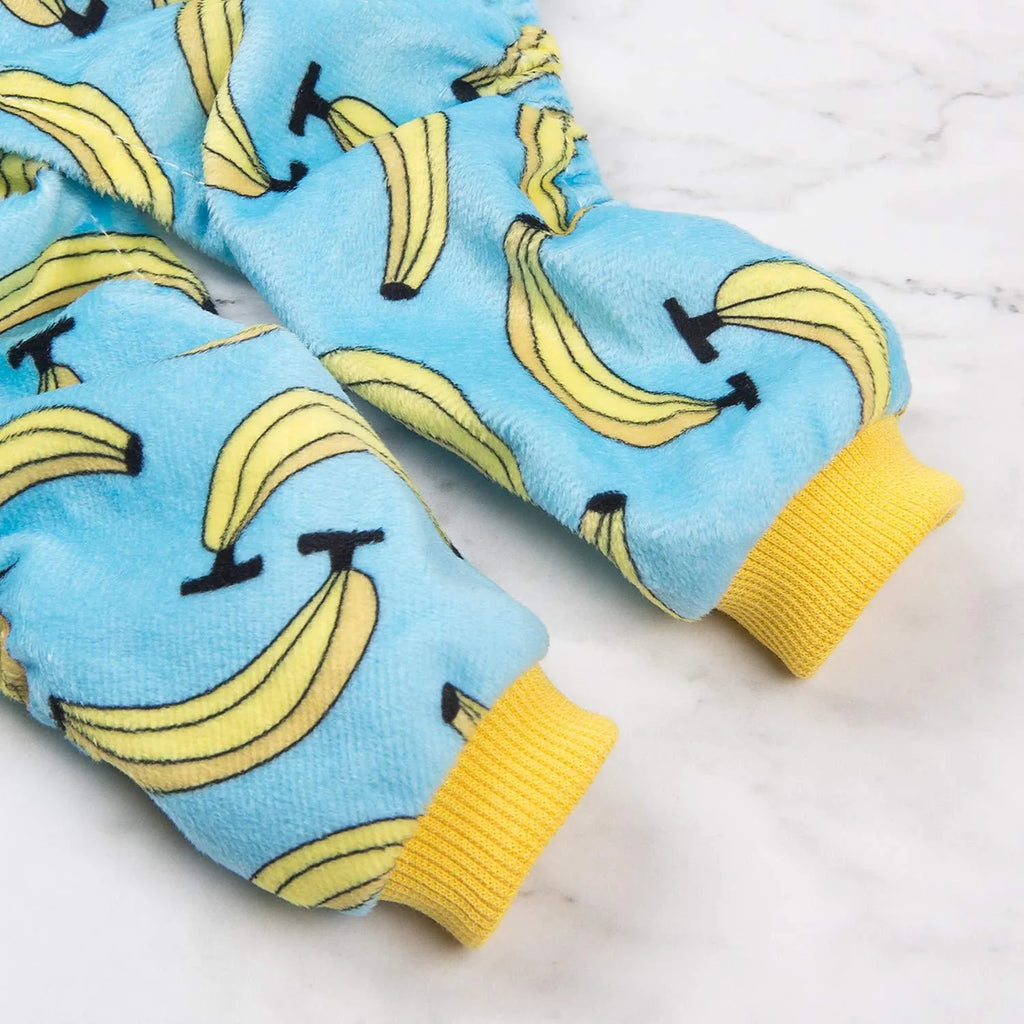Polyester four-legs pet dog pajamas in Blue banana print, sizes XS to L, with cm measurements for collar, bust, and back length