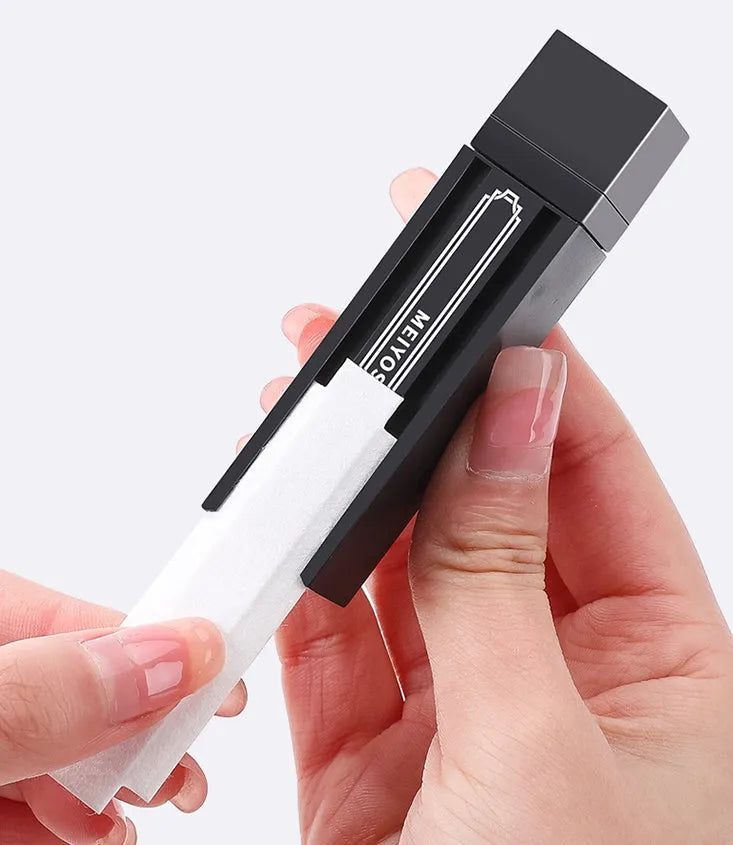 Disposable mobile phone screen cleaner kit with 40 pre-moistened cleaning sheets for smartphones and tablets