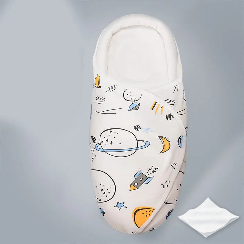 Cotton baby anti-startle swaddle blanket measuring 30x60cm with printed animal design
