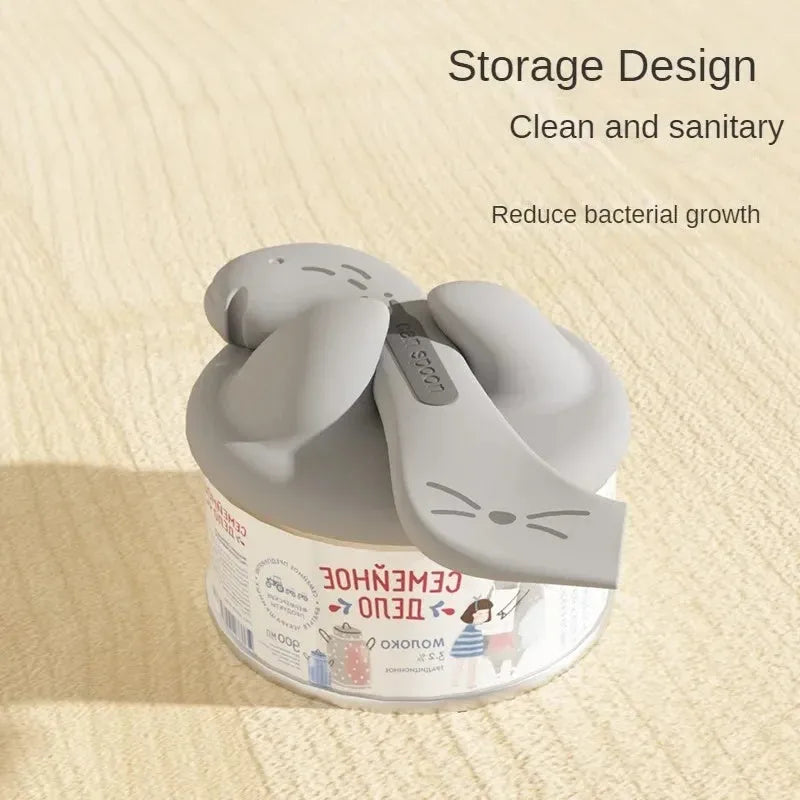 Silicone pet spoon with can opener function and matching food tin sealing cover in three colour options