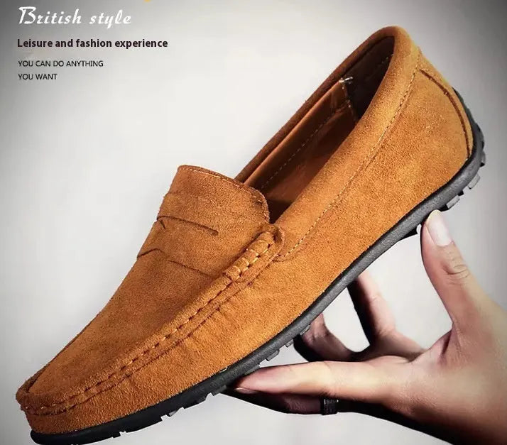 Men's suede casual shoes in British plus sizes with flat rubber soles and round toe design