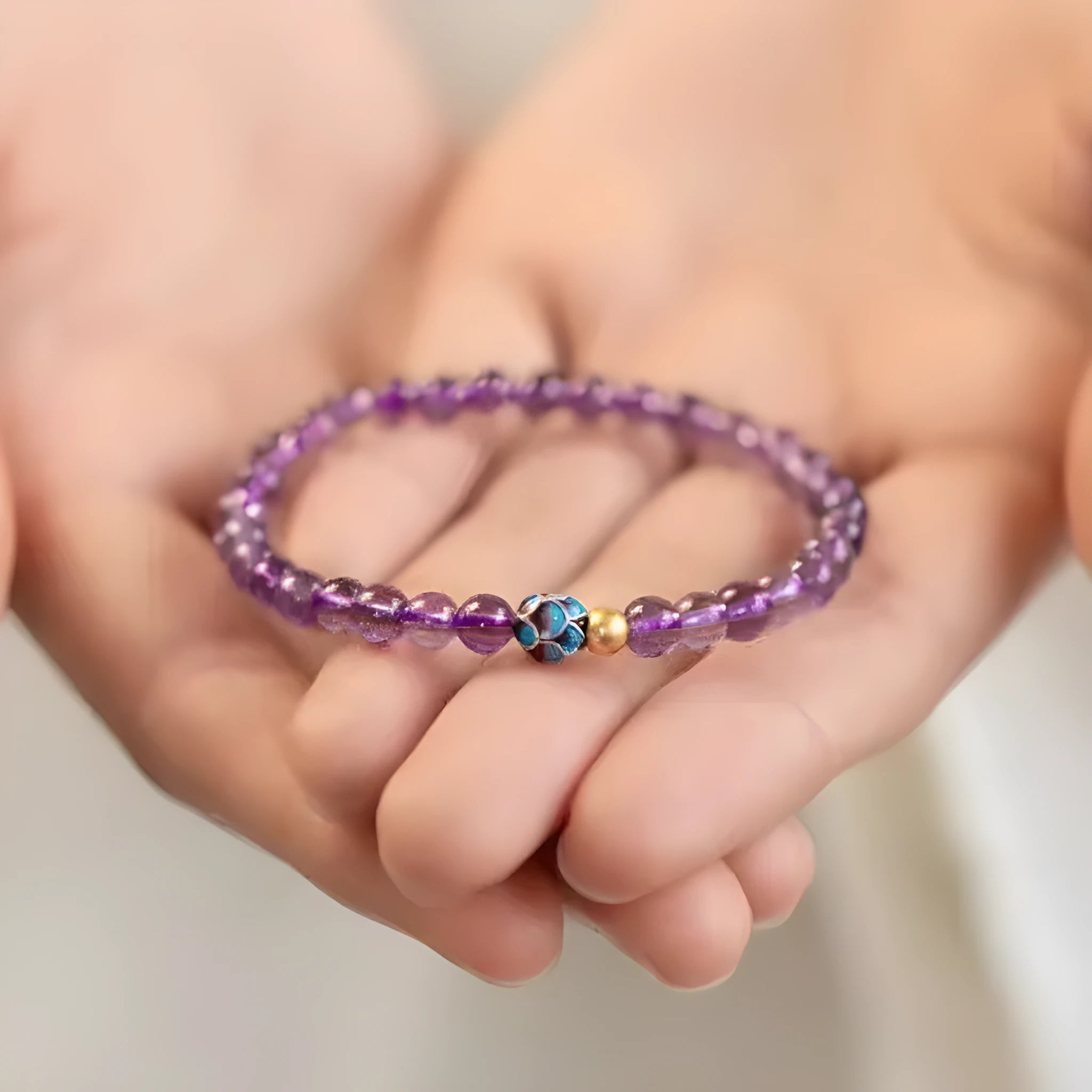 Purple lotus bracelet with retro style and mixed material construction for women