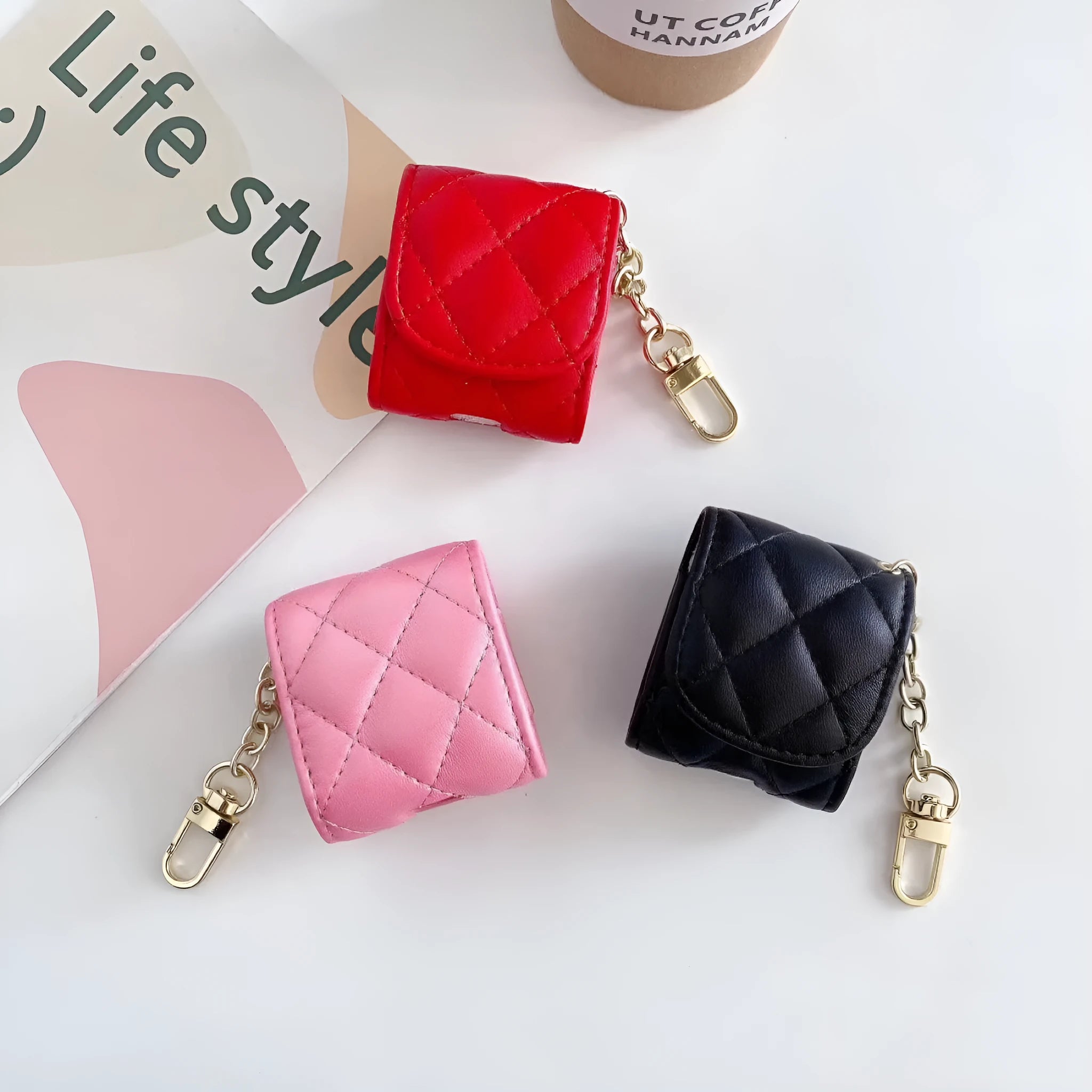 Bluetooth headset case with leather finish for Airpods 1 and 2 in black colour protective cover