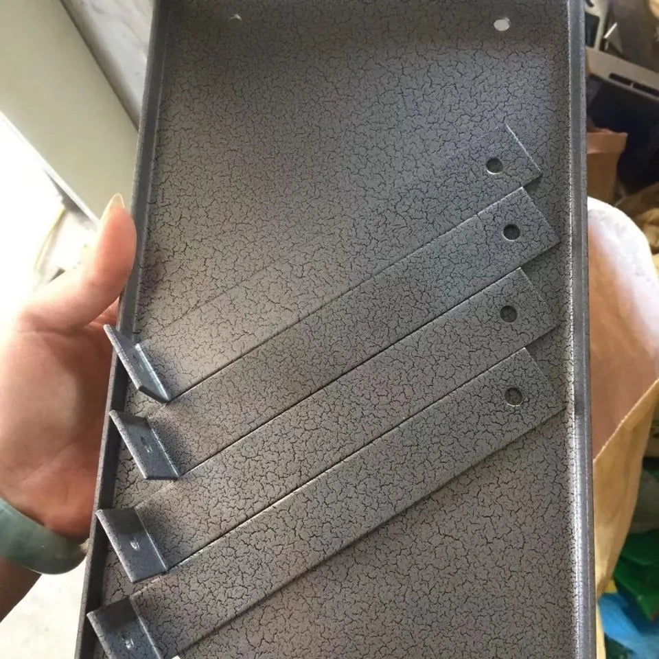 Black iron flip chip bracket for electric planer, dimensions 285mm.