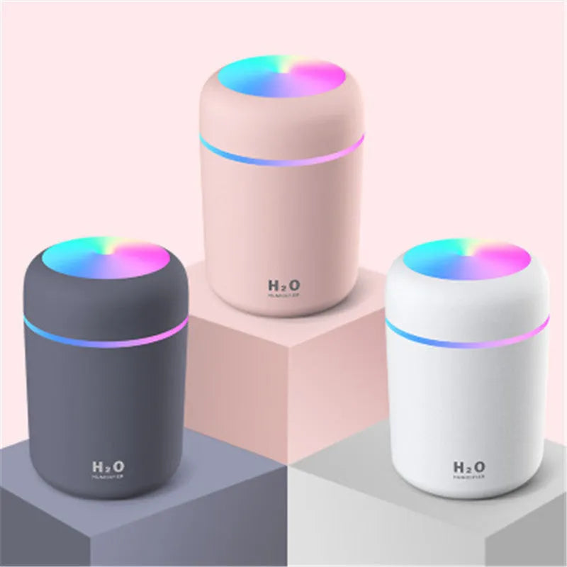 Pink, white or navy blue car humidifier with USB cable and colourful LED lights