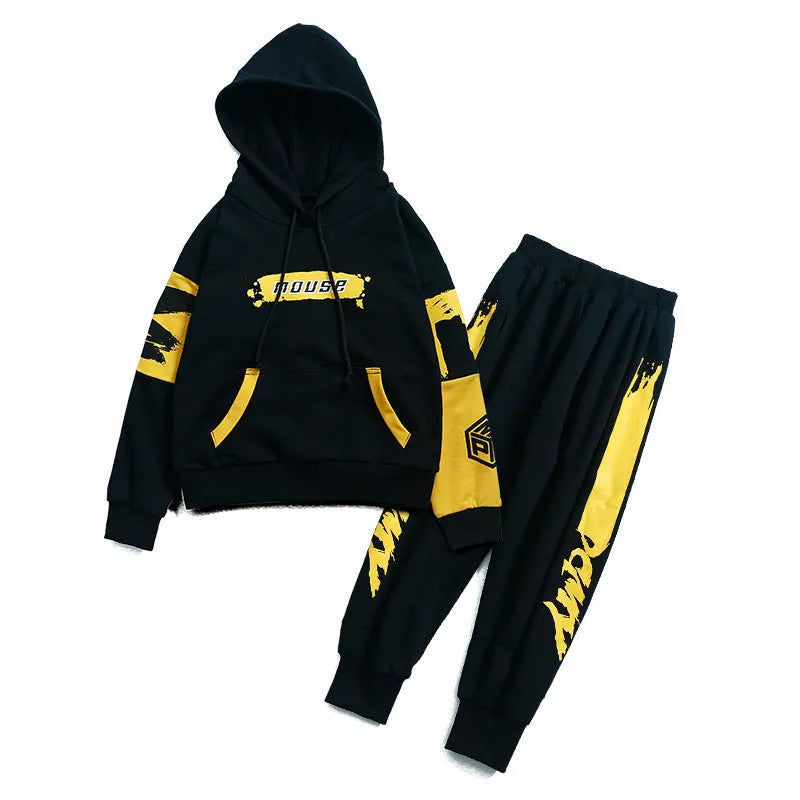 Boy's black or yellow hooded cotton sports tracksuit set with trousers and Korean-style letter patterns