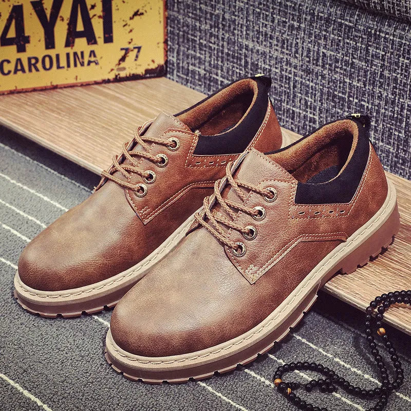 Men's round-toe casual shoes in black with a plain PU upper and flat rubber sole.
