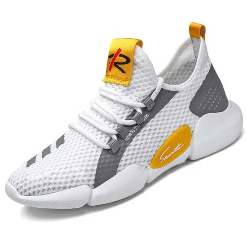 Men's summer mesh low top sneakers in white with rubber sole and lace-up closure