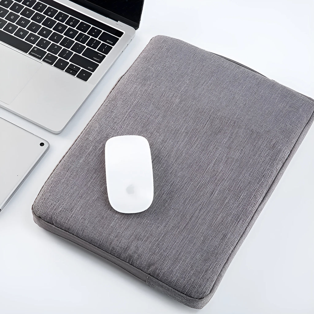 Polyester notebook liner bag in black with zipper closure, compatible with 11-15 inch laptops