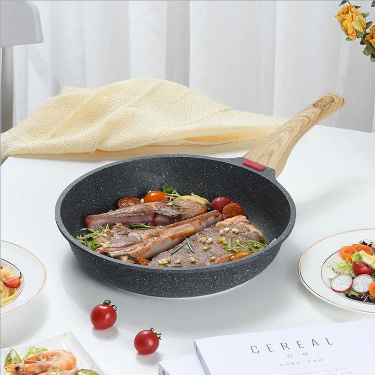 Korean-style macadamite non-stick frying pan with double bottom in ashes or green colour