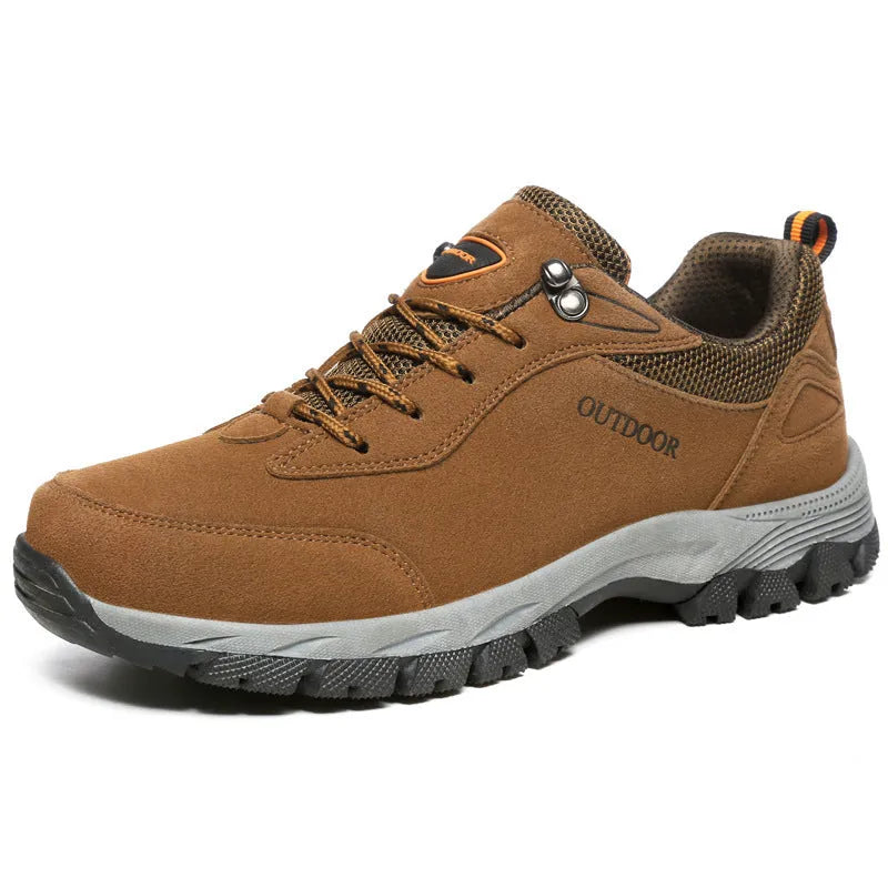 Men's outdoor hiking shoes in army green with low-cut design and mesh detailing