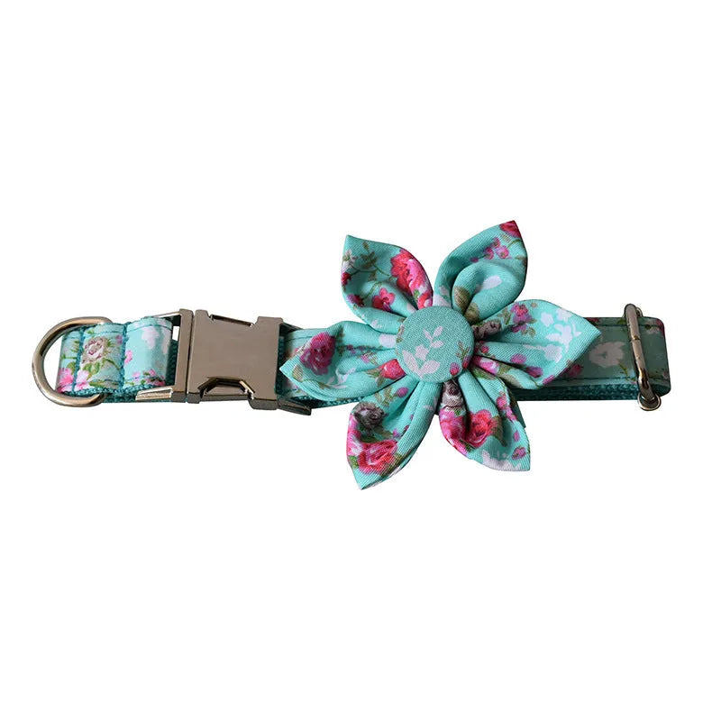 Green Rose cotton dog collar and leash set with floral pattern in sizes S, M, L and XL