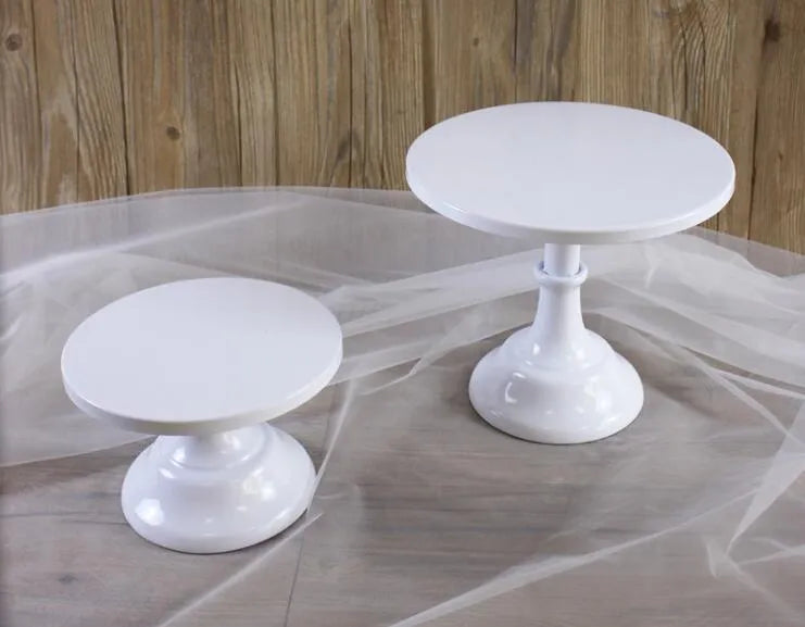 Three-tier 10-inch dessert tray with 25cm high sections in gold colour for cake display.