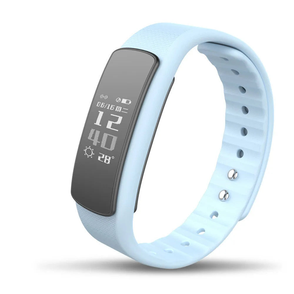 I6 Smart Sports Bracelet with black or green TPU wristband and 0.96-inch touch screen on wrist.