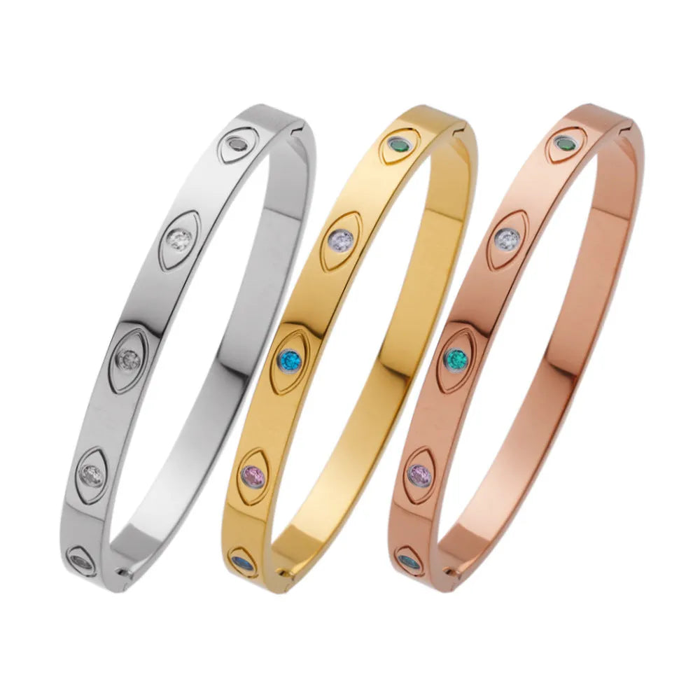 Non-fading electroplated stainless steel bracelet for women in gold colour