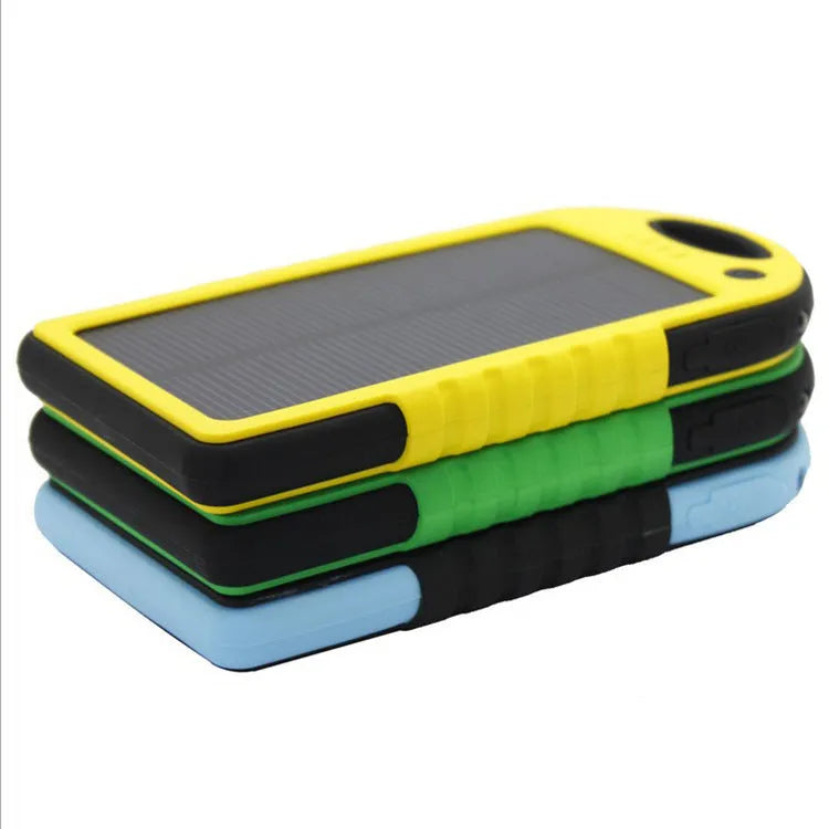 Solar power bank 8000mAh dual battery charger with 1W monocrystalline panel, IPX4 waterproof, and carabiner on backpack