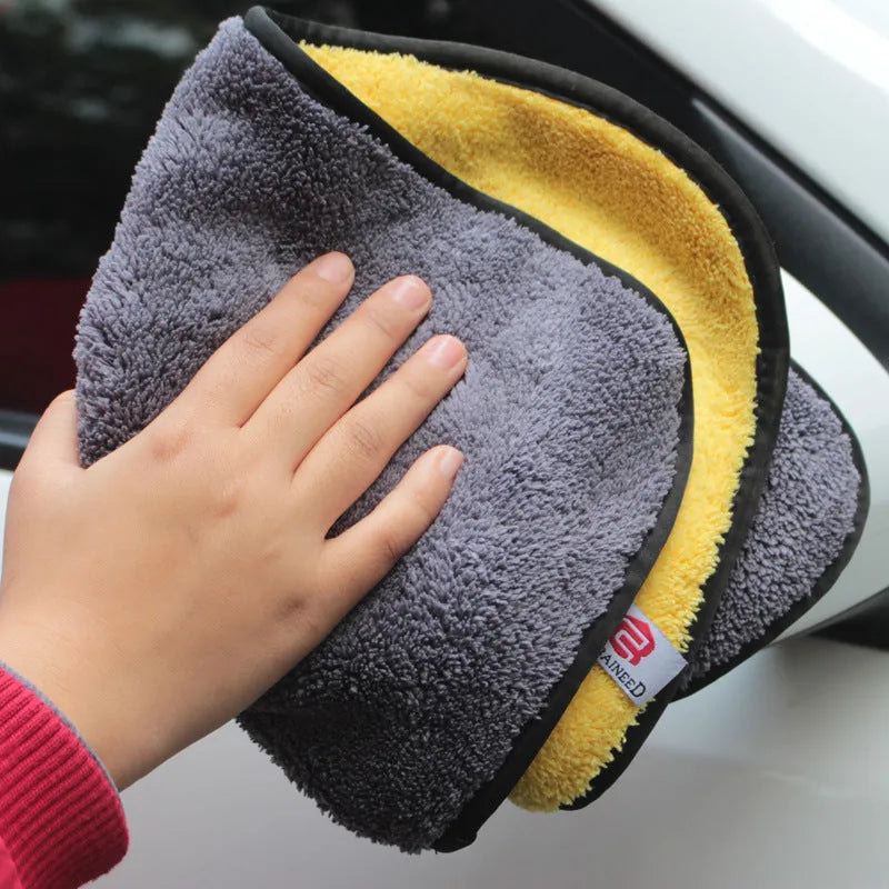 Double-sided velvet thickened car wash towel in coral fleece, available in multiple sizes, for automotive cleaning
