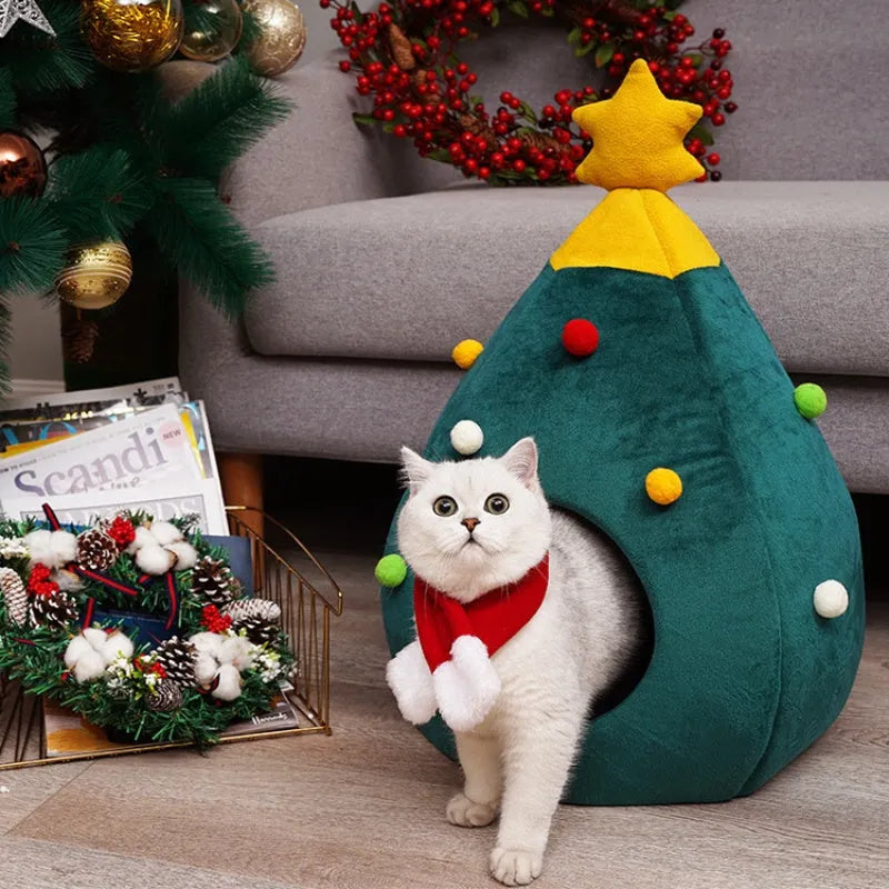Christmas tree-shaped plush cave bed for cats and dogs, shown in three sizes with detachable design.