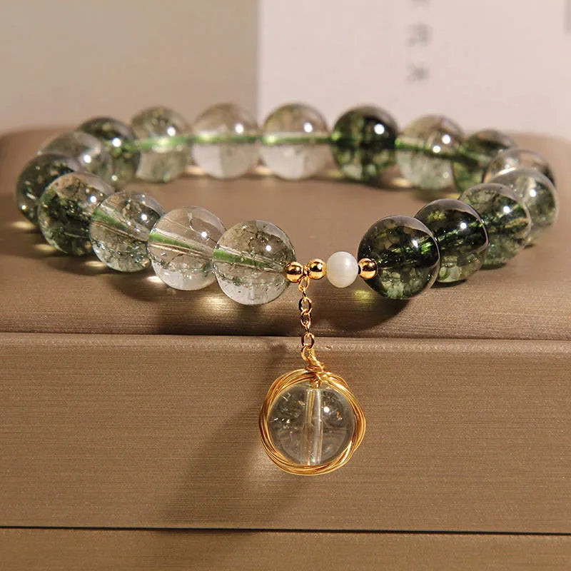 Green phantom quartz and chorite crystal bracelet for women with winding bead design