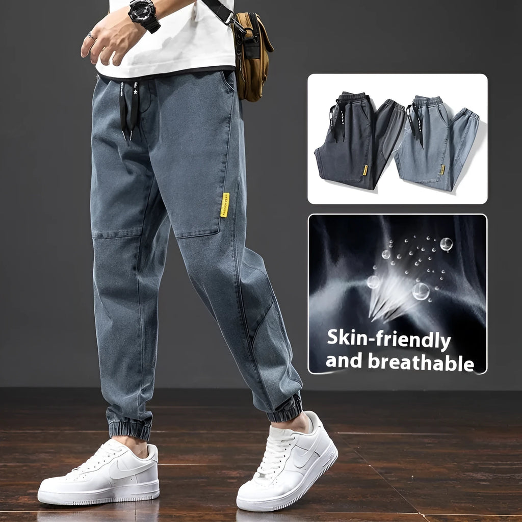 Men's straight leg cargo jeans in cotton with Korean style skinny opening