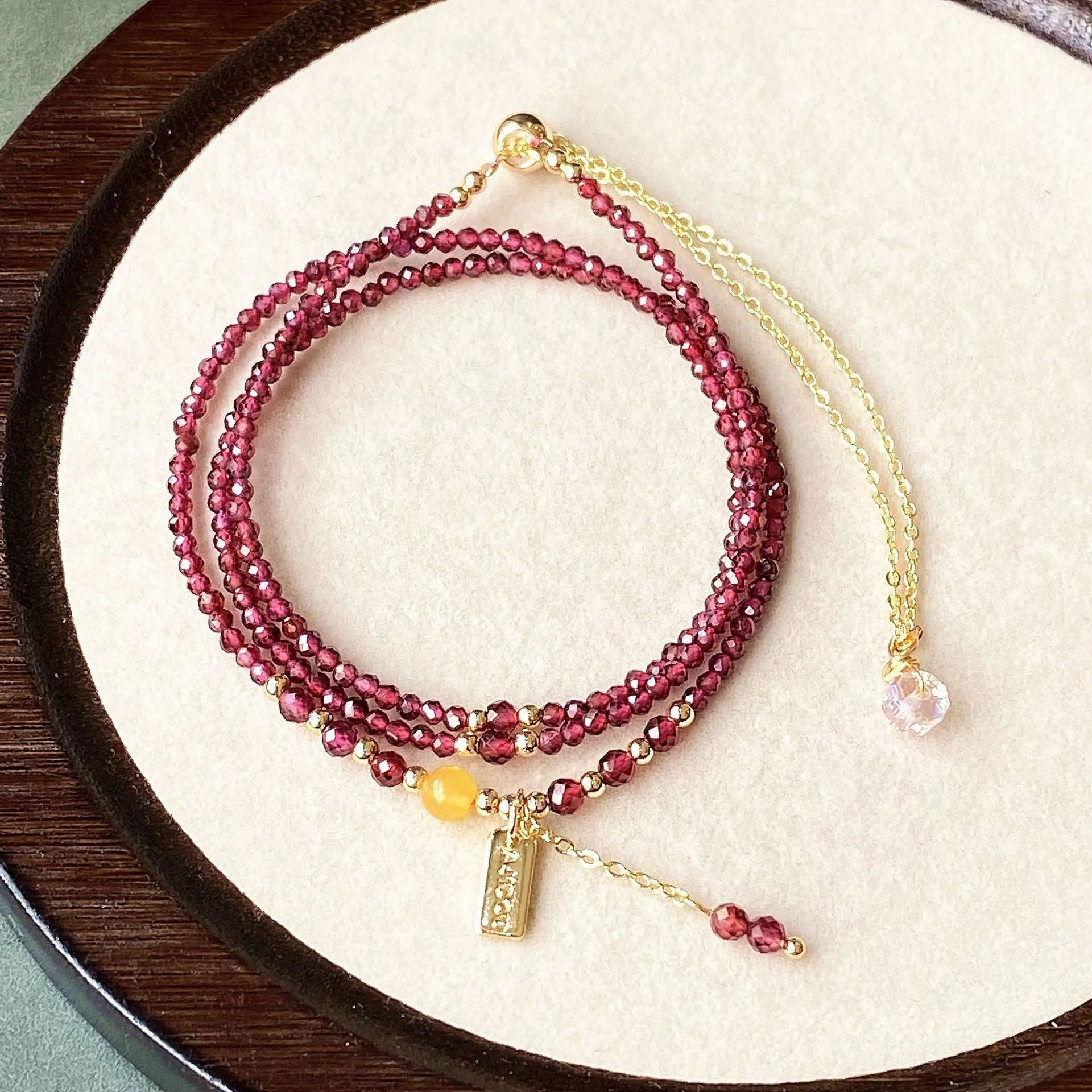Garnet wine red bracelet and necklace set with beeswax cut surface and three circle design