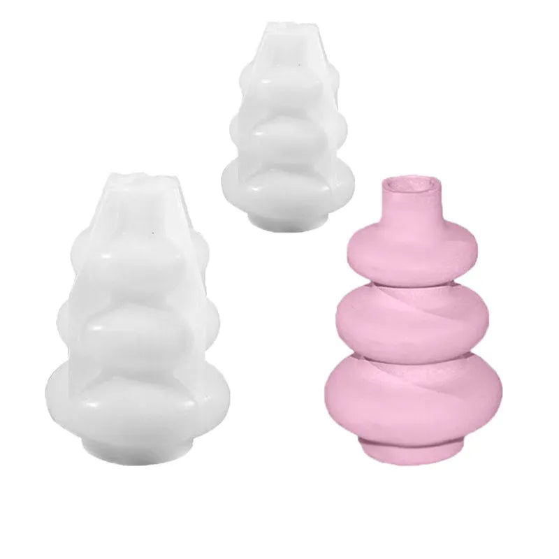 Silicone mould for making three-layer circle vase ornaments in small or large size.