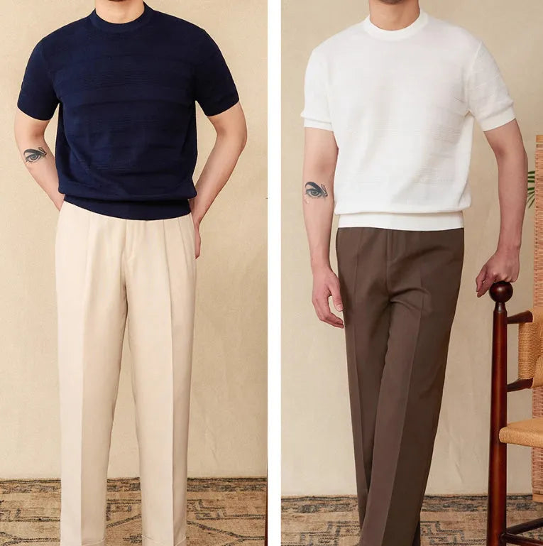 Casual off-white pure cotton retro short-sleeve T-shirt on a hanger