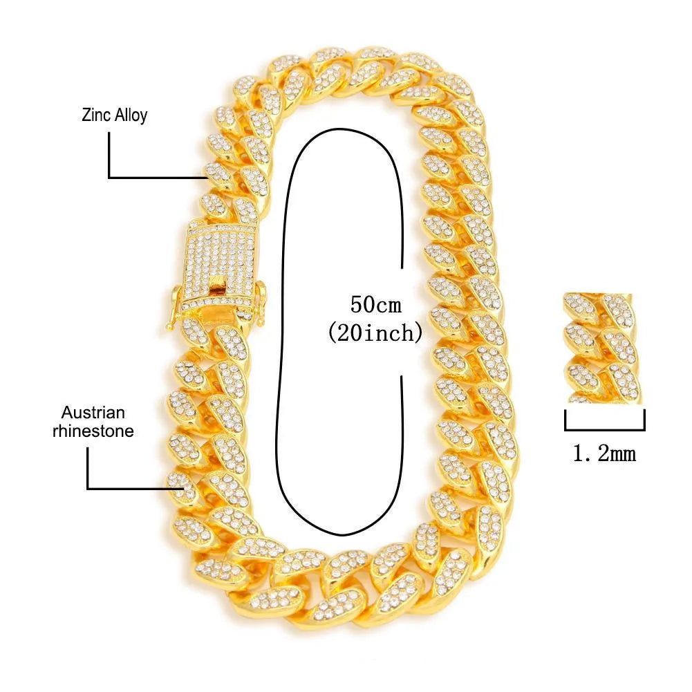 Roman grain graduation quartz watch set of three pieces with square diamond-studded dial on black mesh band.
