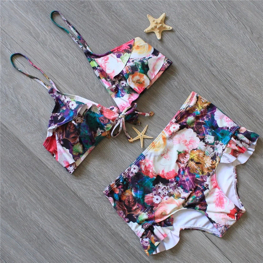 Women's high waist Brazilian bikini set in solid colour, available in sizes S M L XL