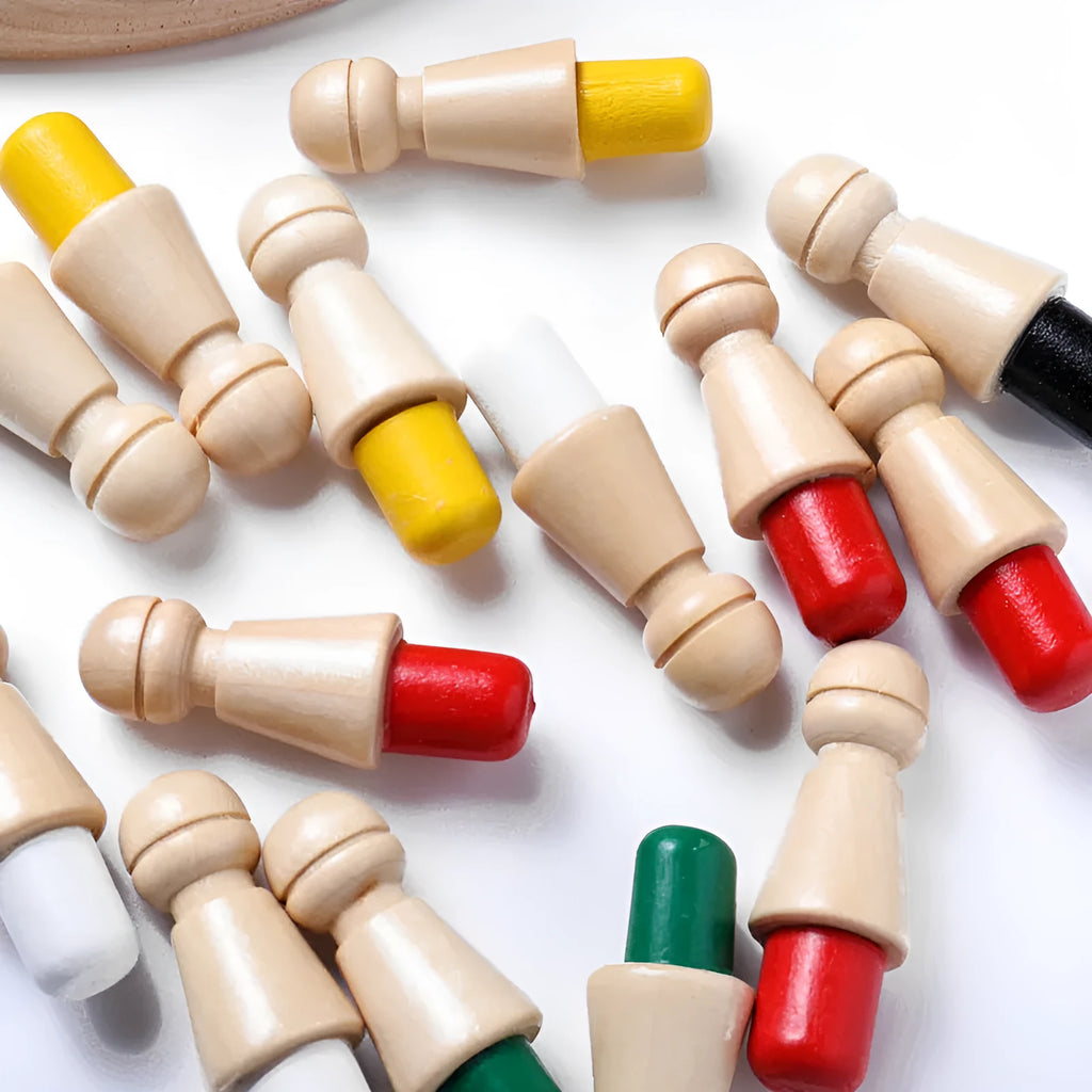 Children's wooden memory chess game made from beech wood on a 17x17cm board with 4.8cm pieces.