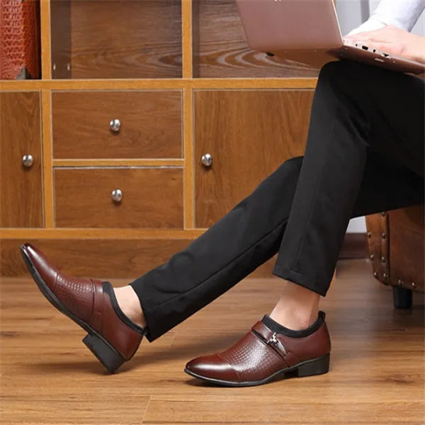 Formal men's leather shoes with artificial PU upper and rubber sole in black, size 38 to 48