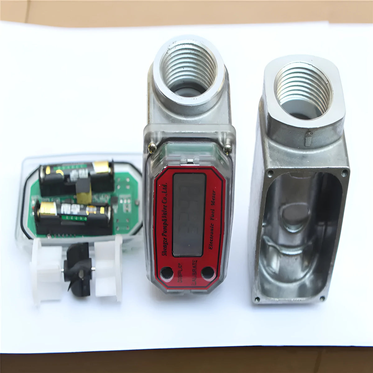 Blue aluminium alloy turbine flowmeter with 25mm nominal diameter for methanol and liquid measurement