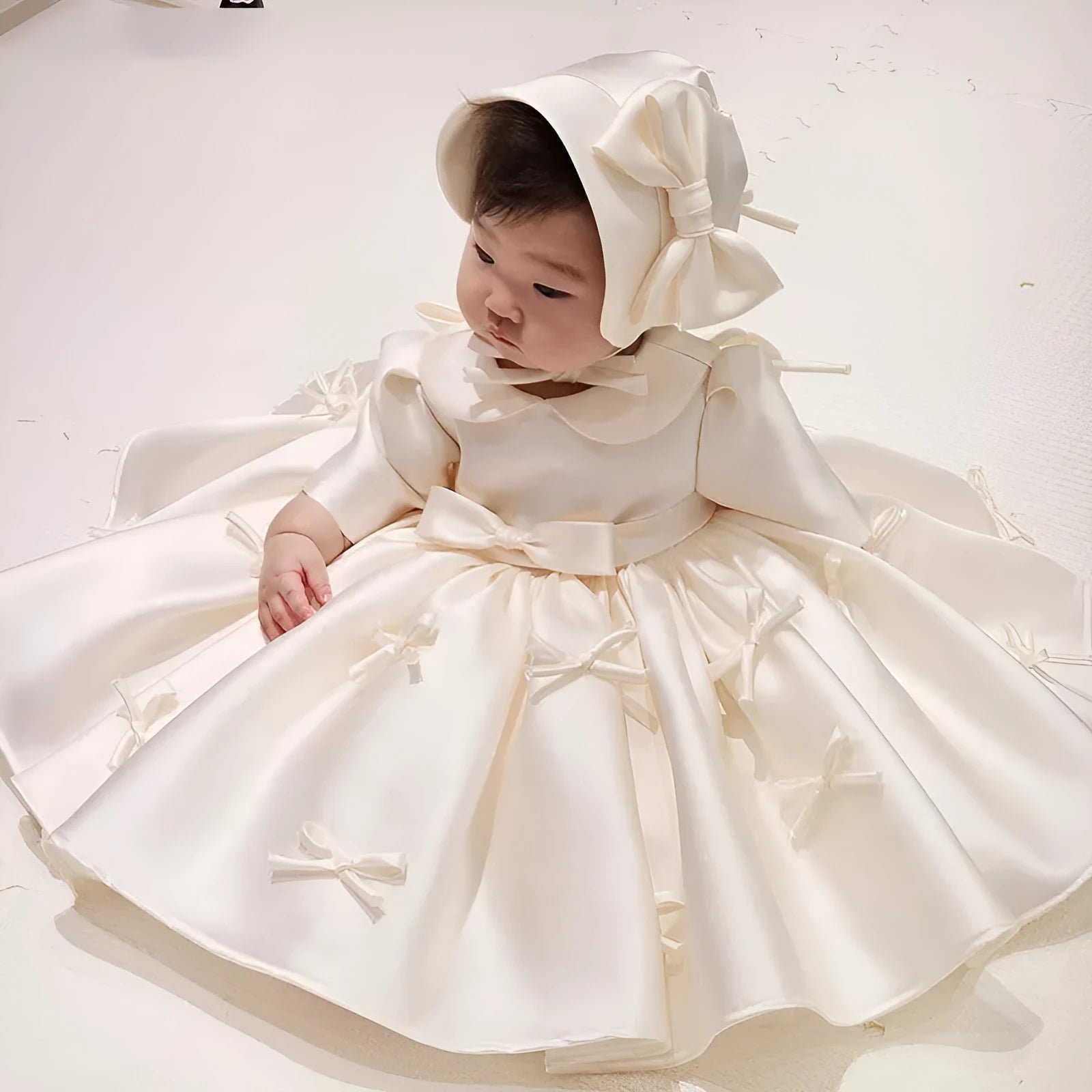 Baby girl princess dress in polyester fiber, available in sizes 80cm to 150cm, two variants without hat