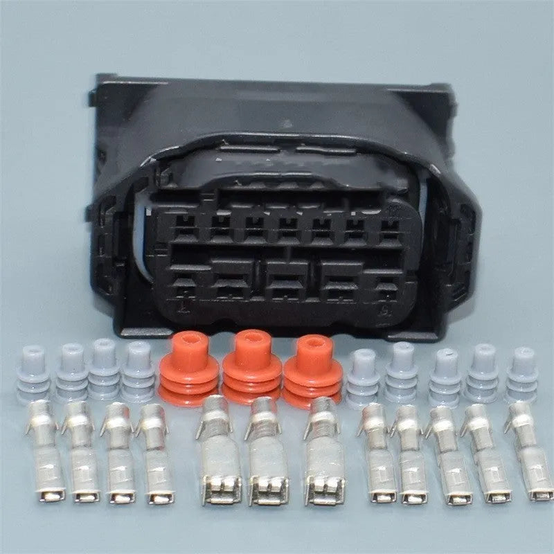 Black BMW headlight electrical plug connector for X1 E90 E92 models