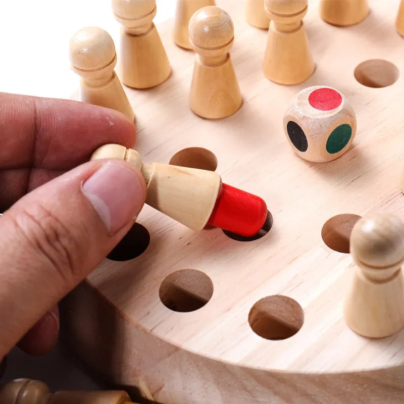 Children's wooden memory chess game made from beech wood on a 17x17cm board with 4.8cm pieces.